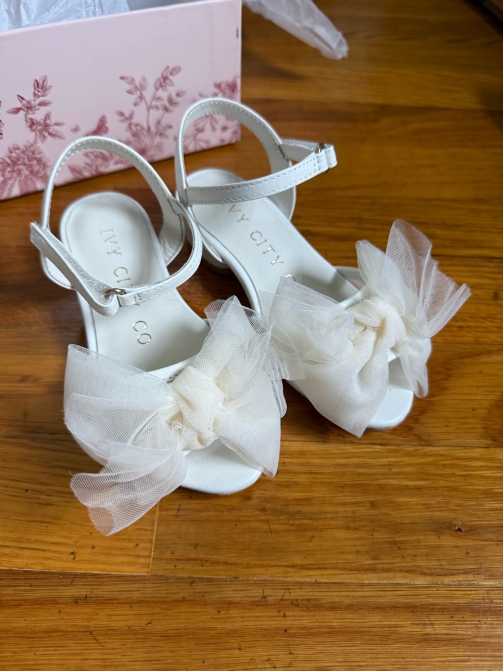 Ivy City Co girls mini ivy bow slingback heel